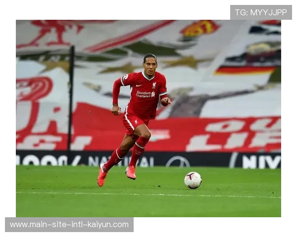 英格兰防线整体性受考验 左路防守漏洞需尽快解决